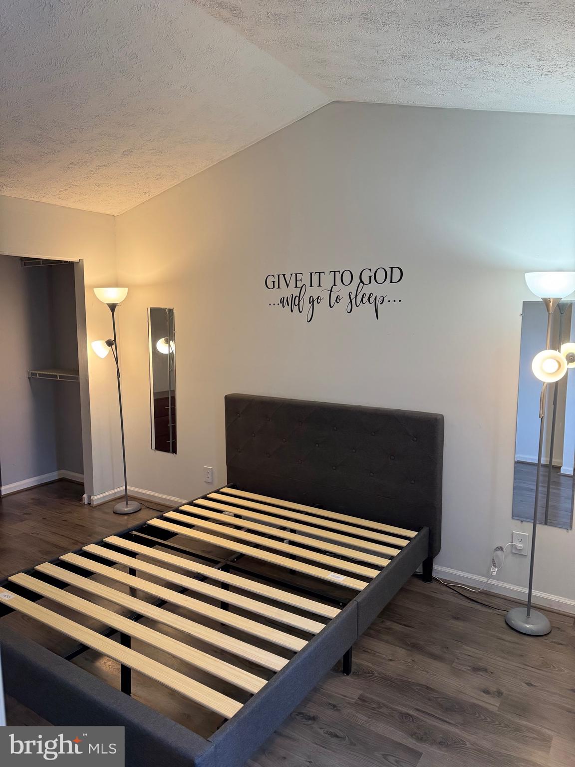 5099 MALLARDS LANDING DRIVE