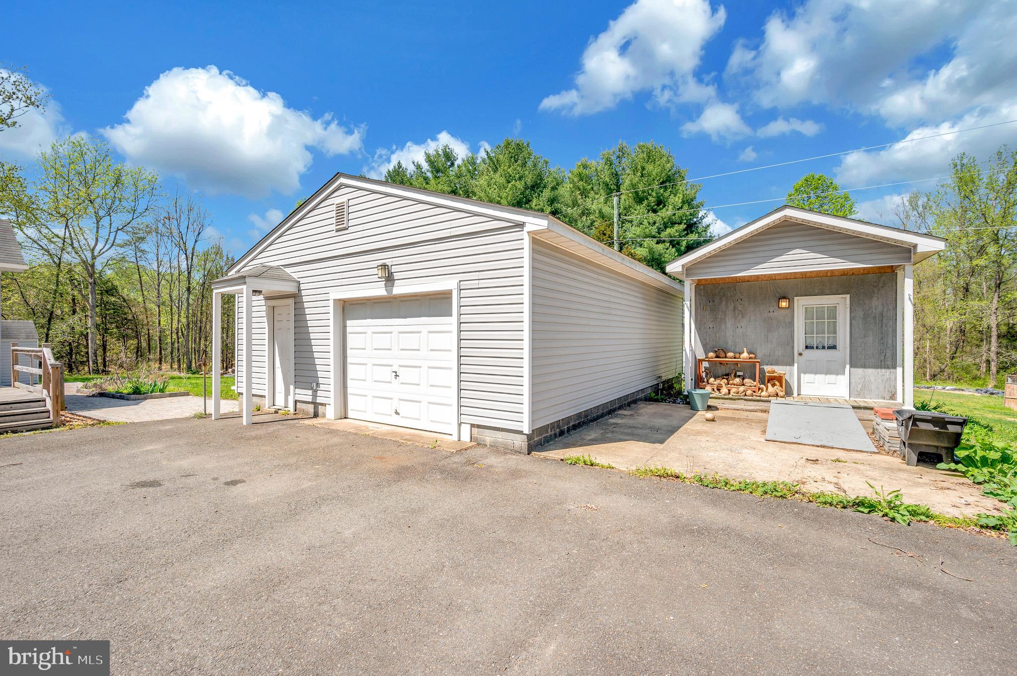 1379 WILLIAMS FARM ROAD