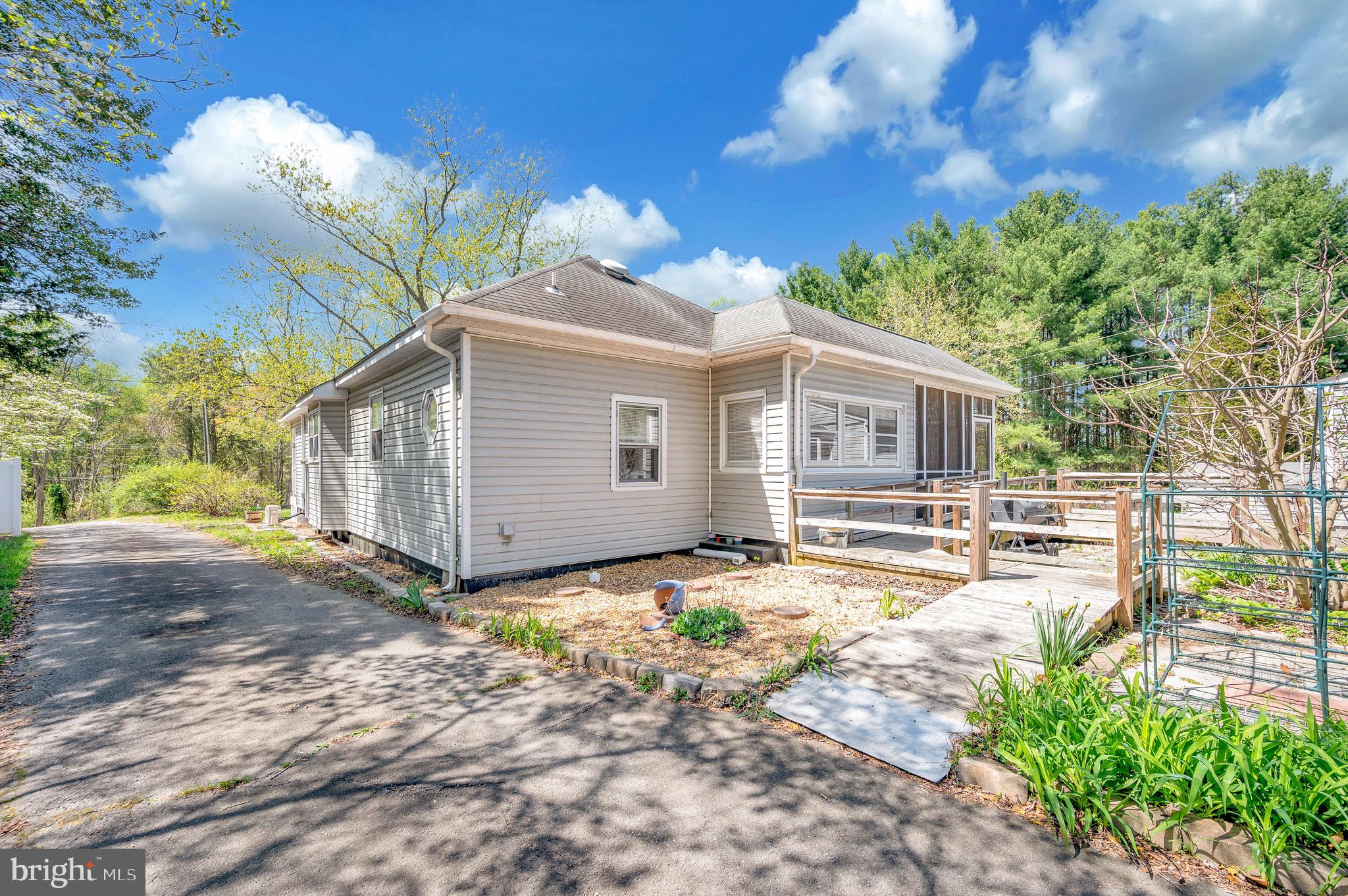 1379 WILLIAMS FARM ROAD