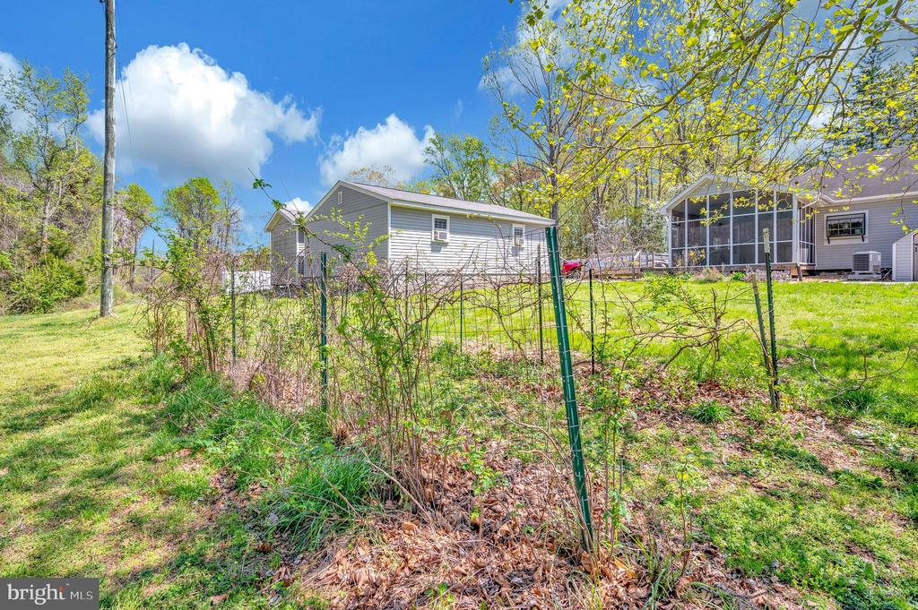 1379 WILLIAMS FARM ROAD