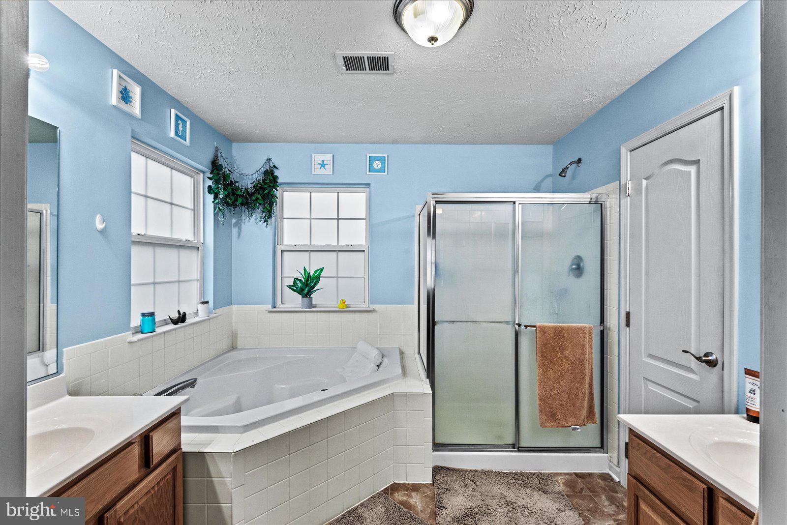 6142 SCHOONER CIRCLE