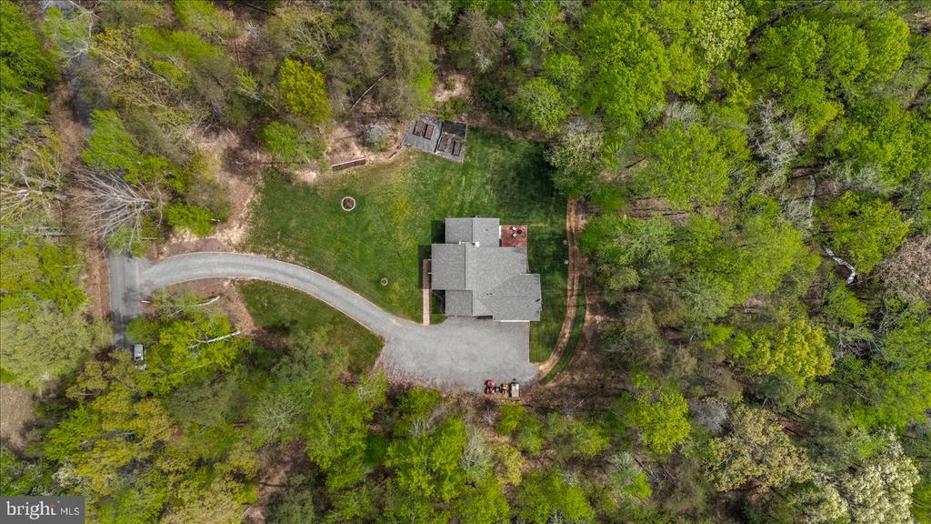 15570 DICKINSONS CORNER DRIVE