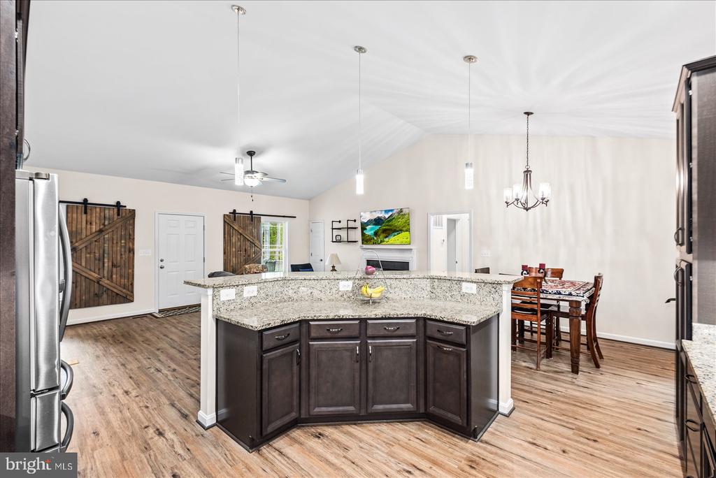 15570 DICKINSONS CORNER DRIVE