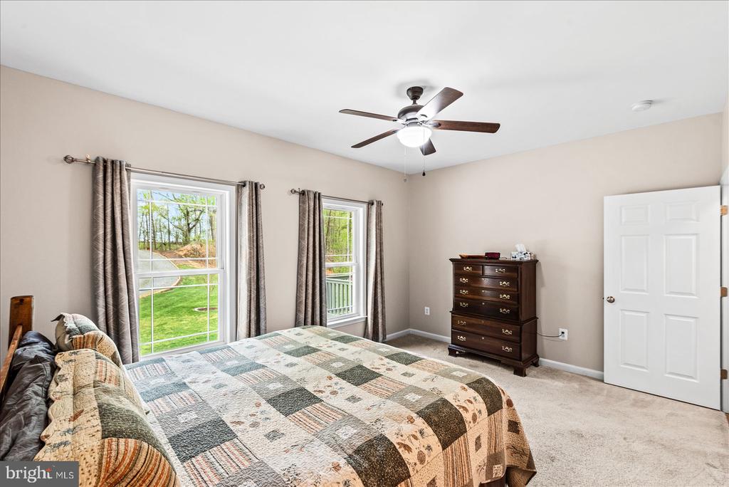 15570 DICKINSONS CORNER DRIVE