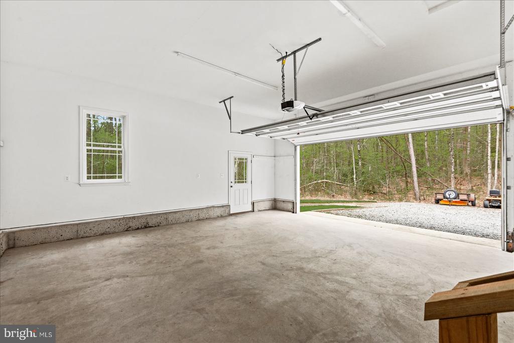 15570 DICKINSONS CORNER DRIVE