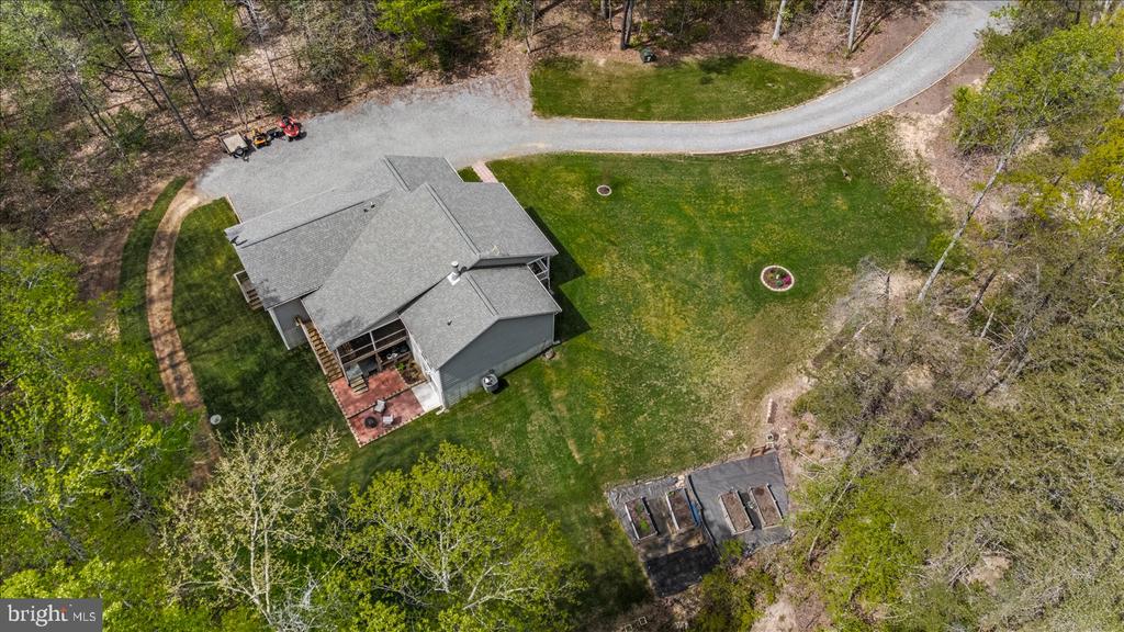 15570 DICKINSONS CORNER DRIVE