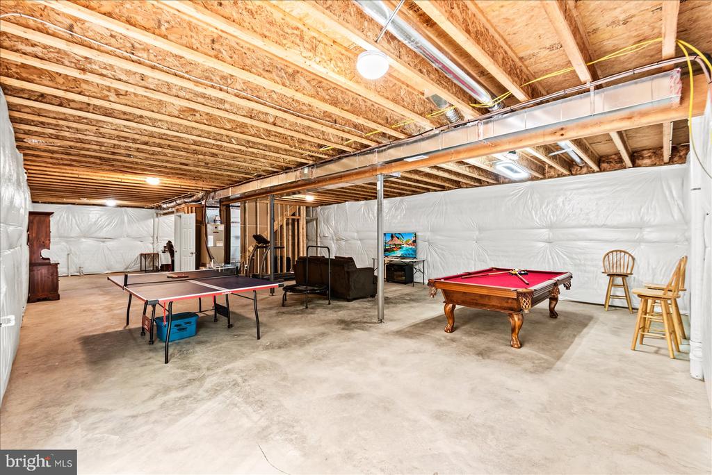 15570 DICKINSONS CORNER DRIVE