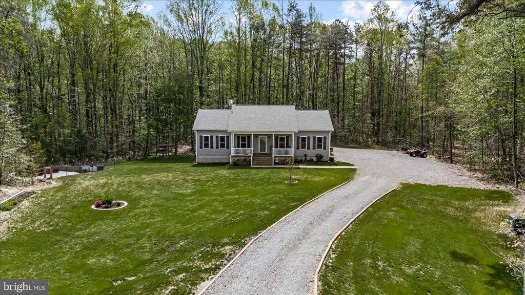 15570 DICKINSONS CORNER DRIVE