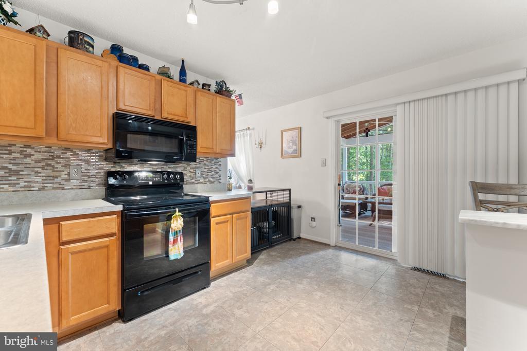 10975 COLBYS LANE
