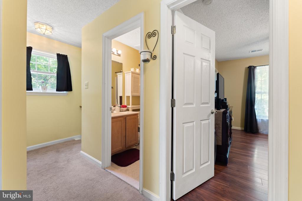 10975 COLBYS LANE