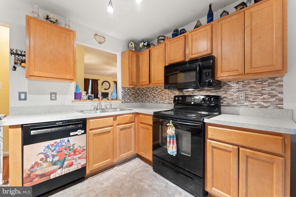 10975 COLBYS LANE