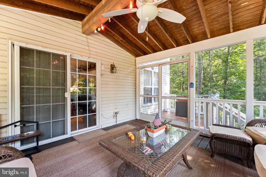 10975 COLBYS LANE