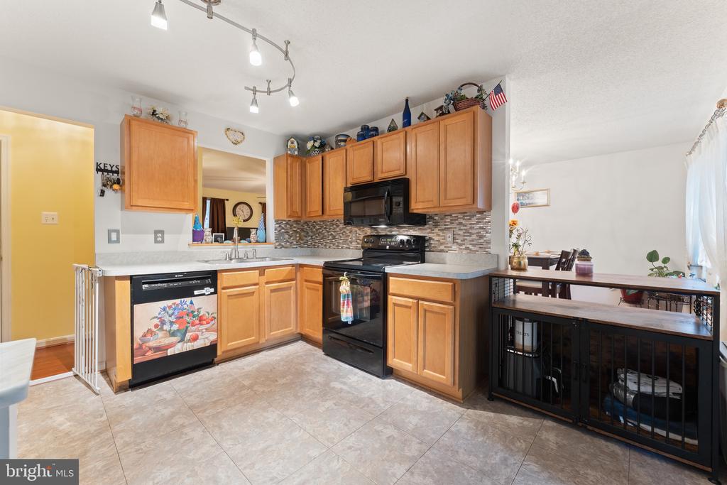 10975 COLBYS LANE