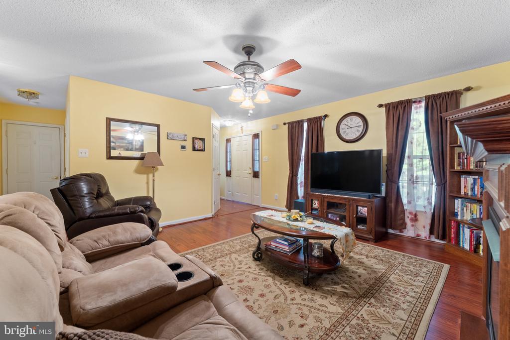 10975 COLBYS LANE