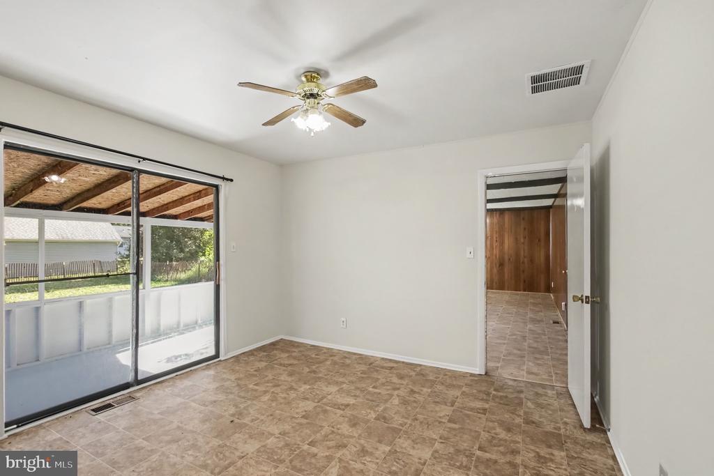 4435 WILLOW TREE LANE