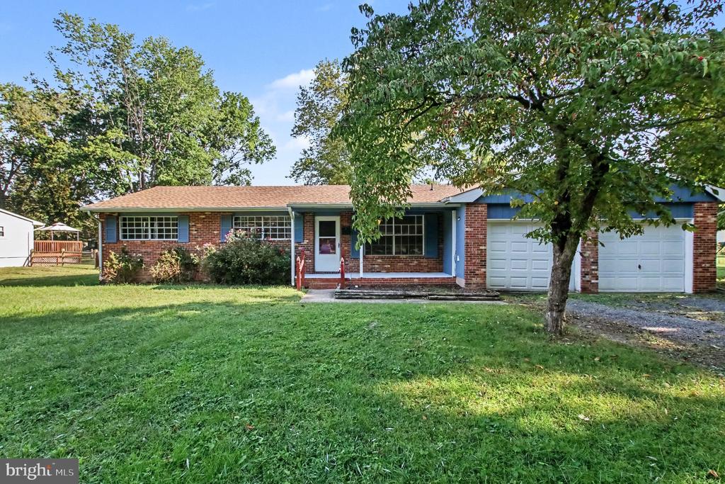 4435 WILLOW TREE LANE