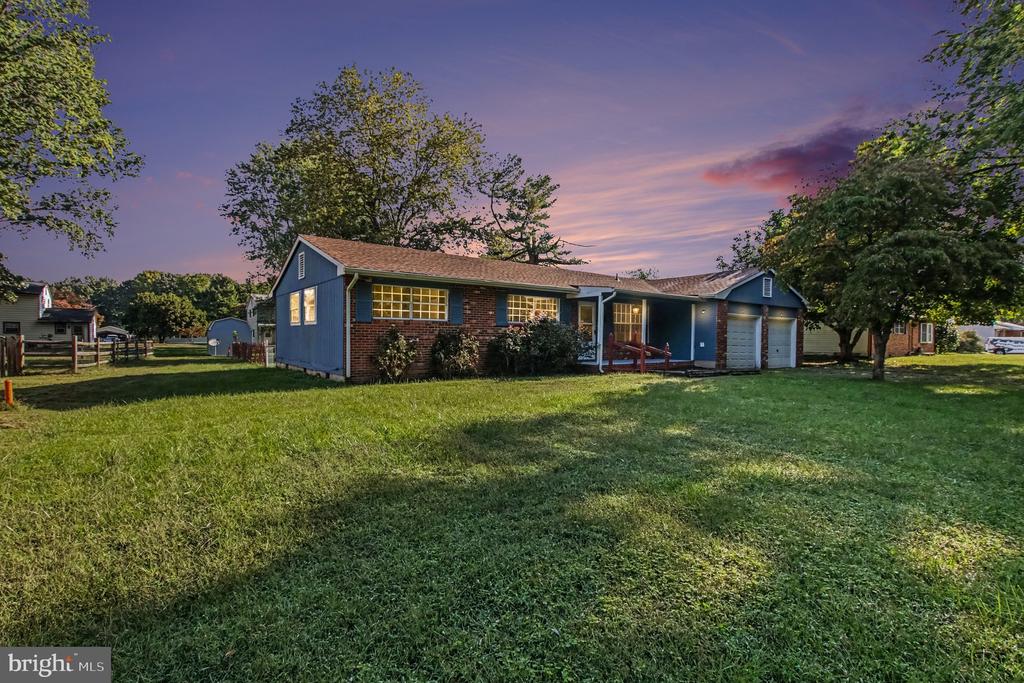 4435 WILLOW TREE LANE