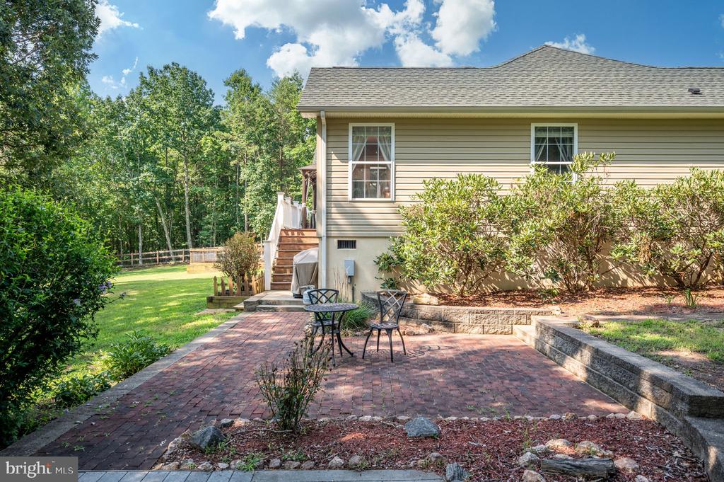 108 SHANNON GLEN COURT