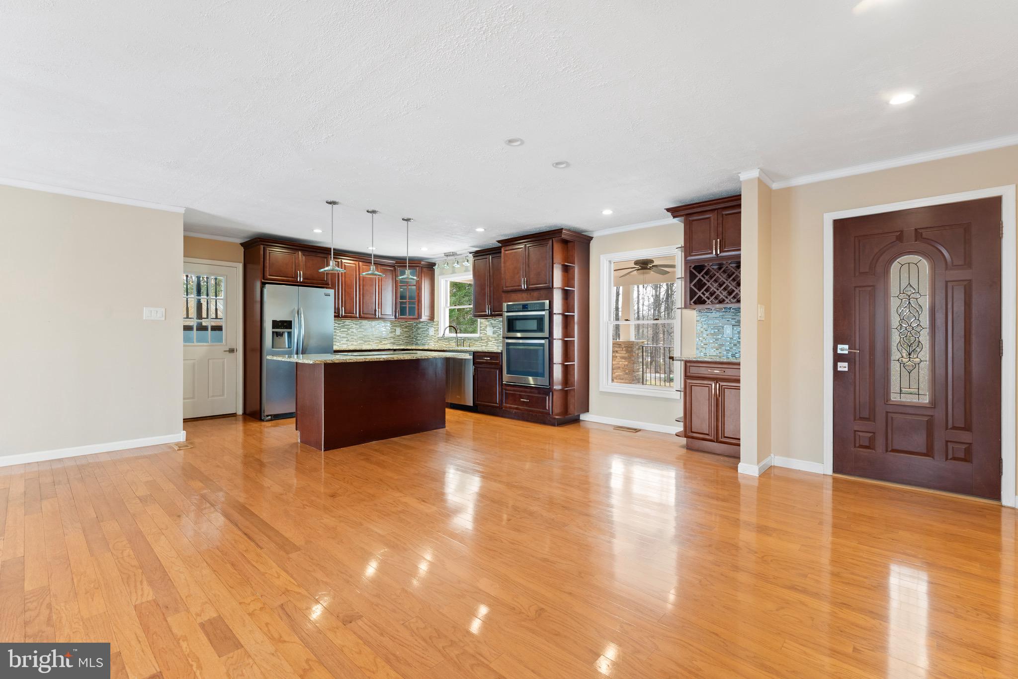 215 LAKEWOOD LANDING DRIVE