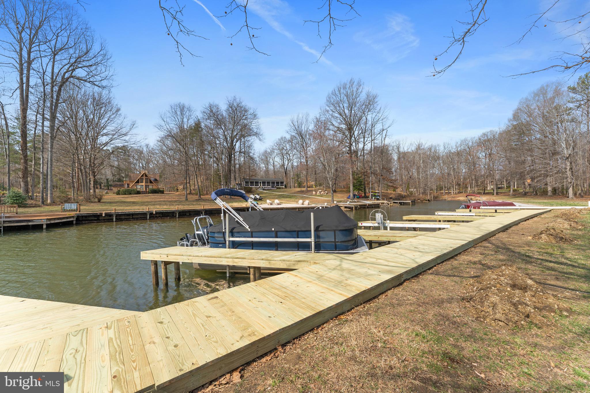 215 LAKEWOOD LANDING DRIVE