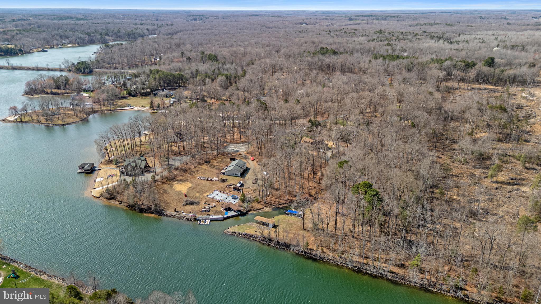 215 LAKEWOOD LANDING DRIVE