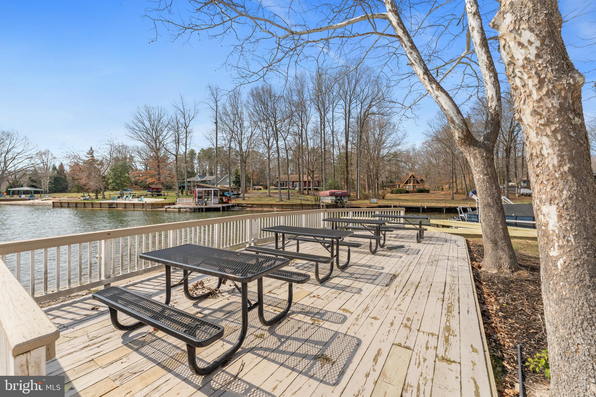 215 LAKEWOOD LANDING DRIVE