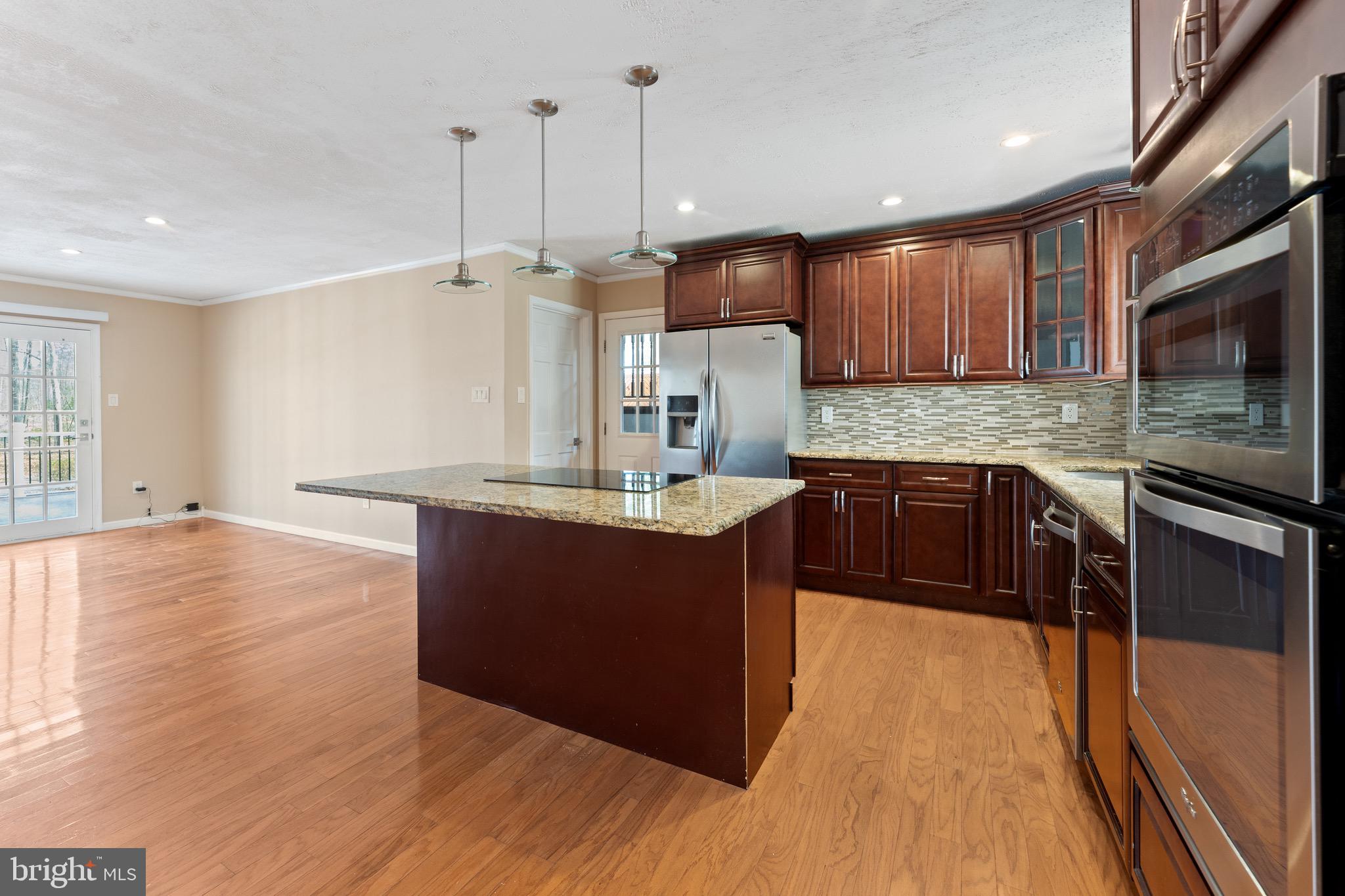 215 LAKEWOOD LANDING DRIVE