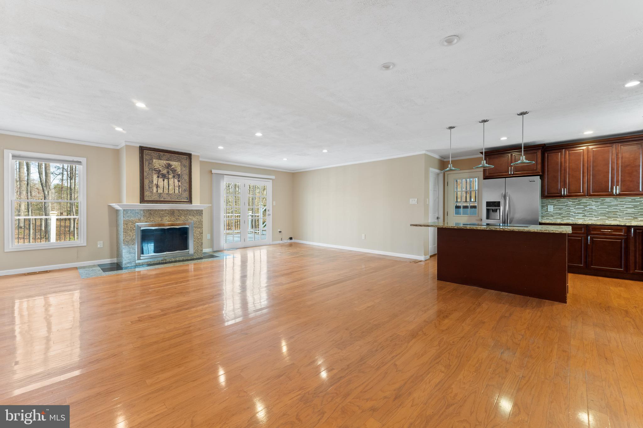 215 LAKEWOOD LANDING DRIVE