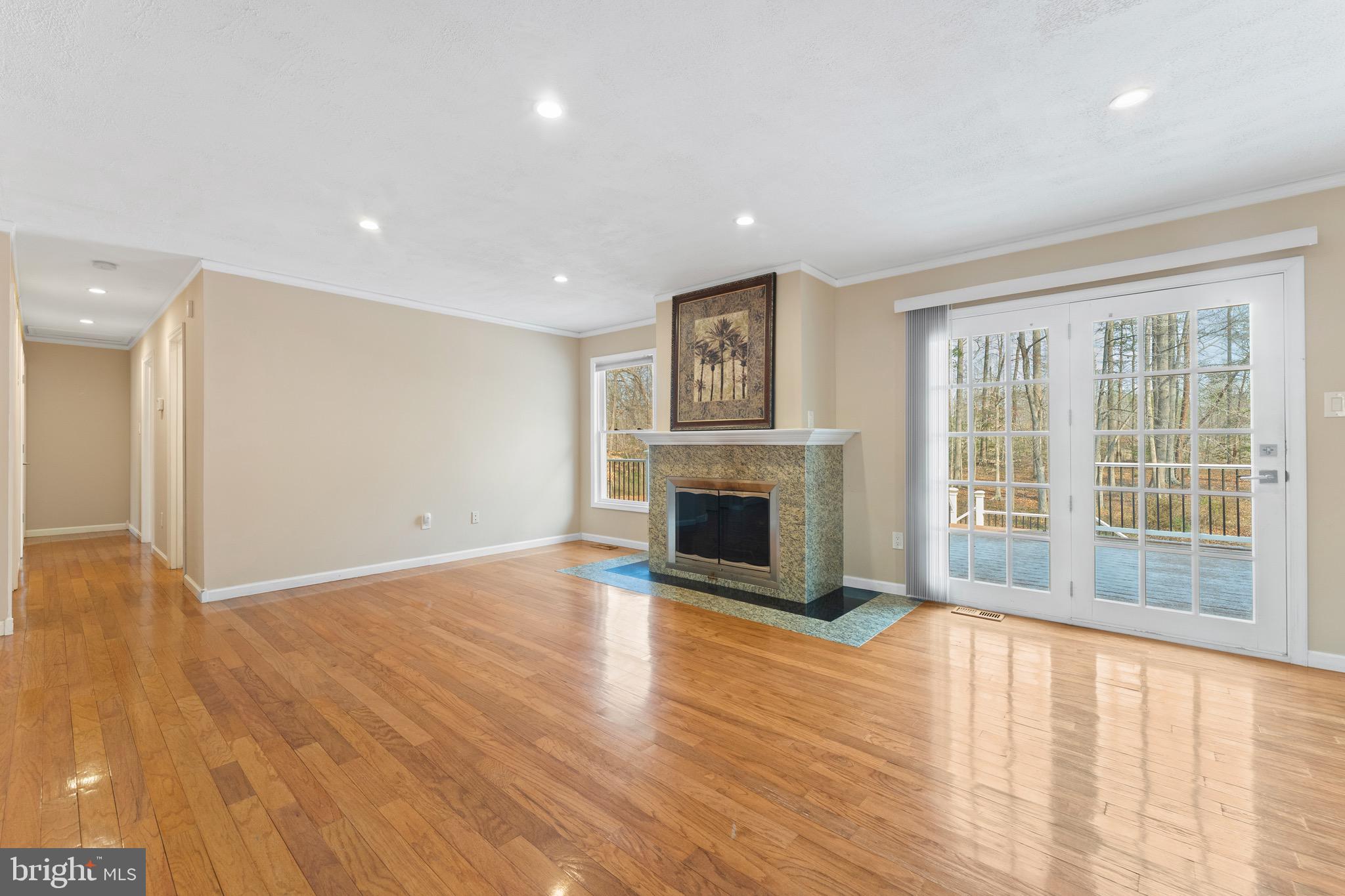 215 LAKEWOOD LANDING DRIVE
