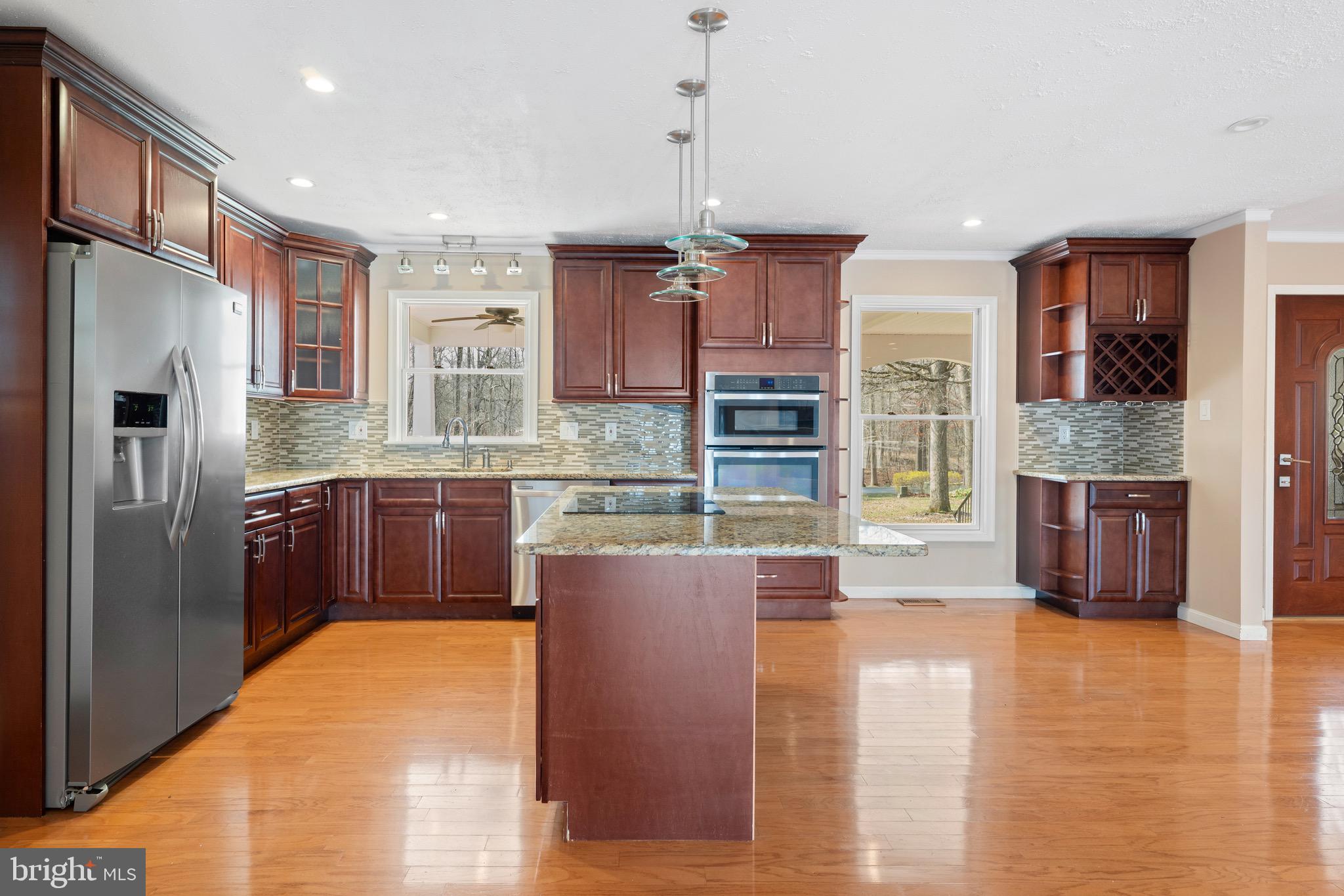215 LAKEWOOD LANDING DRIVE