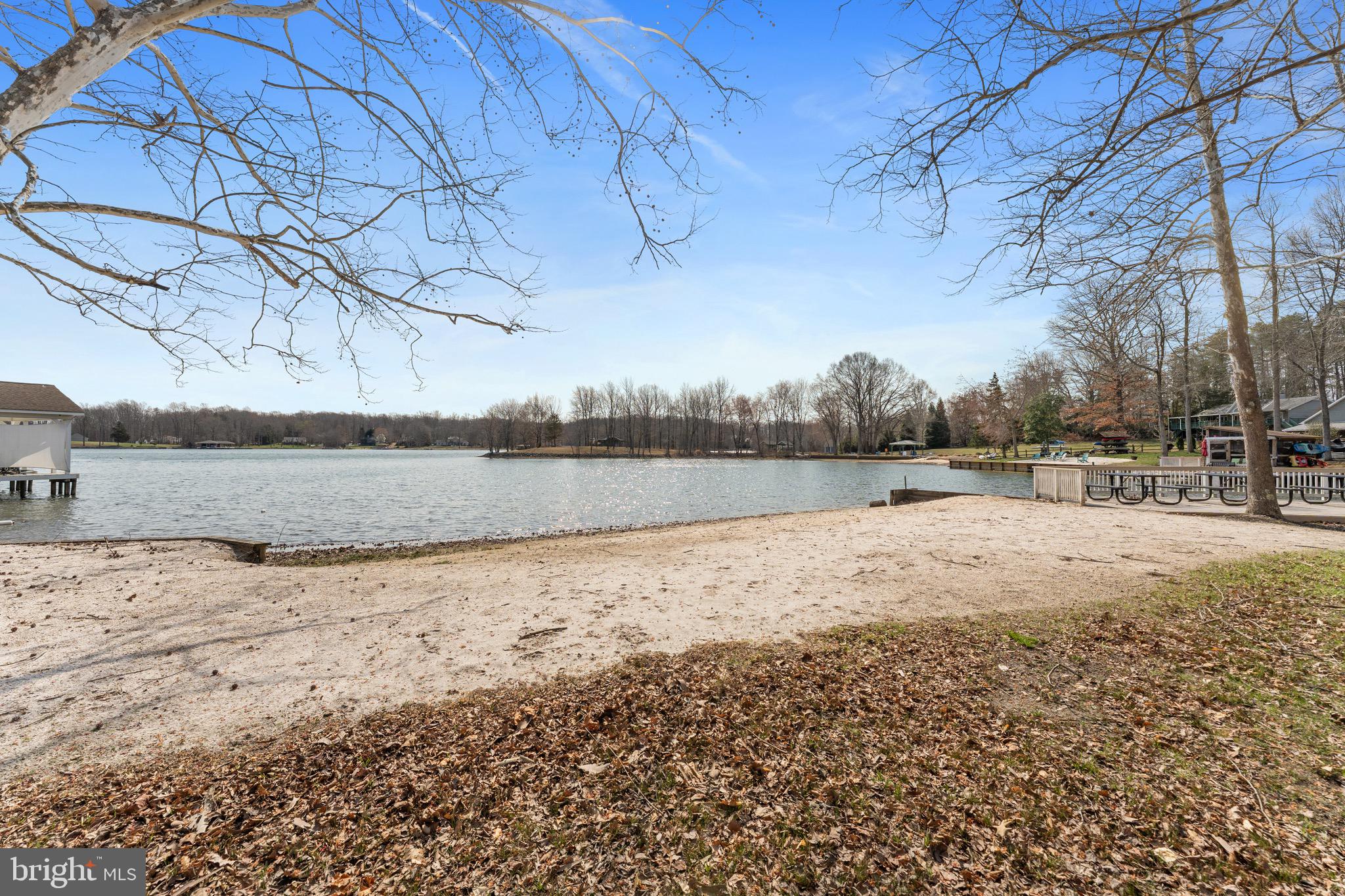 215 LAKEWOOD LANDING DRIVE