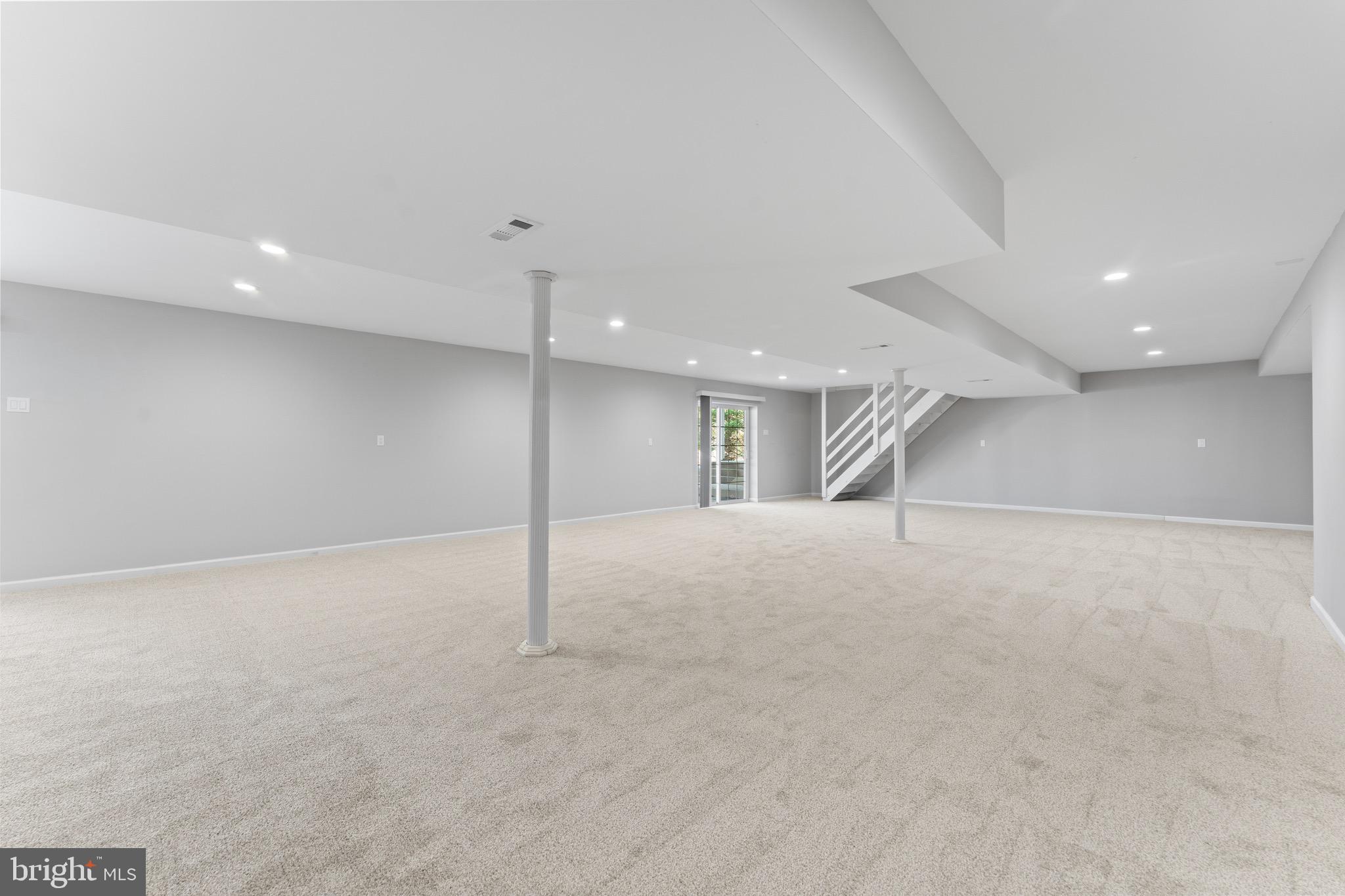 215 LAKEWOOD LANDING DRIVE