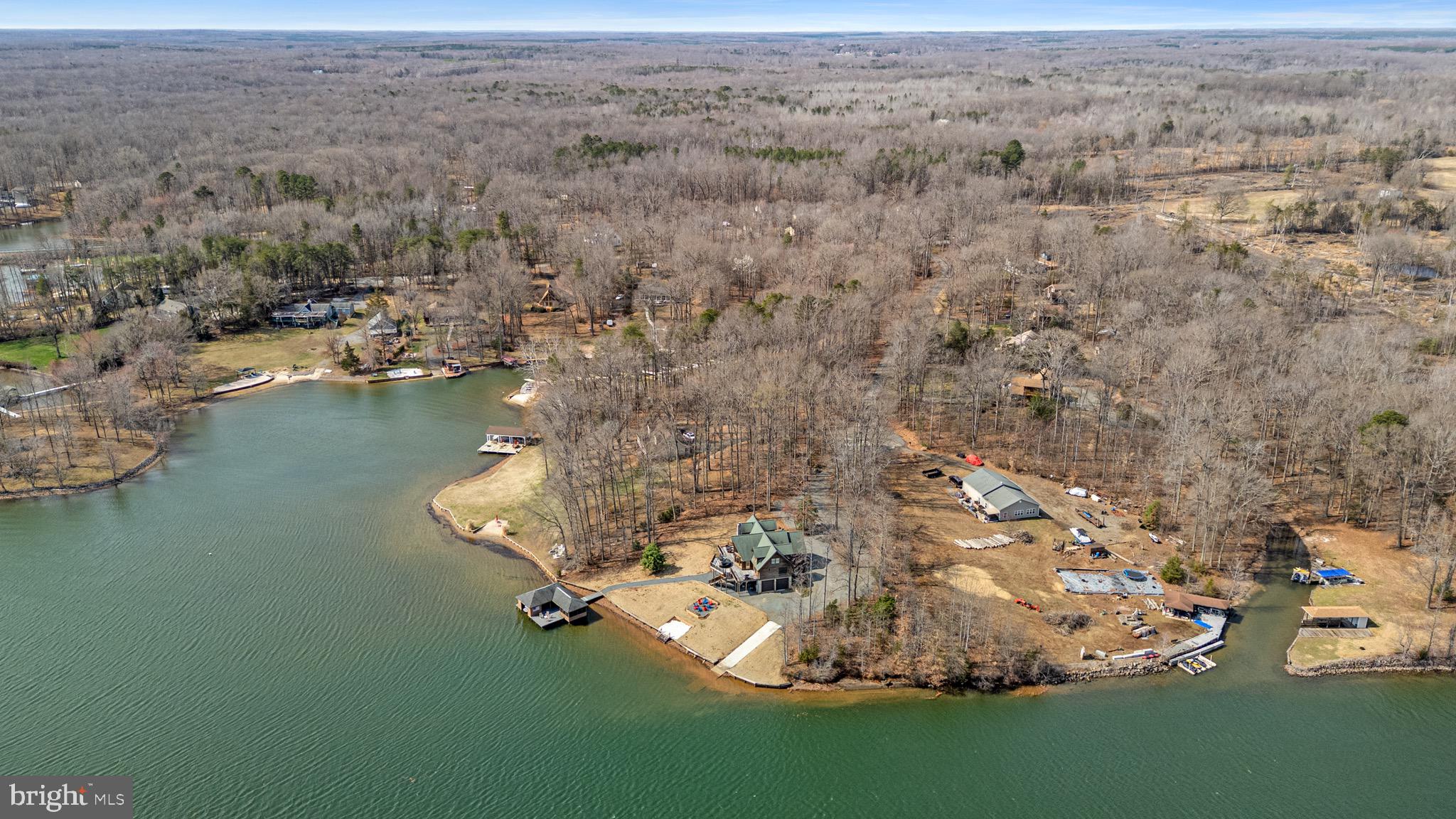215 LAKEWOOD LANDING DRIVE