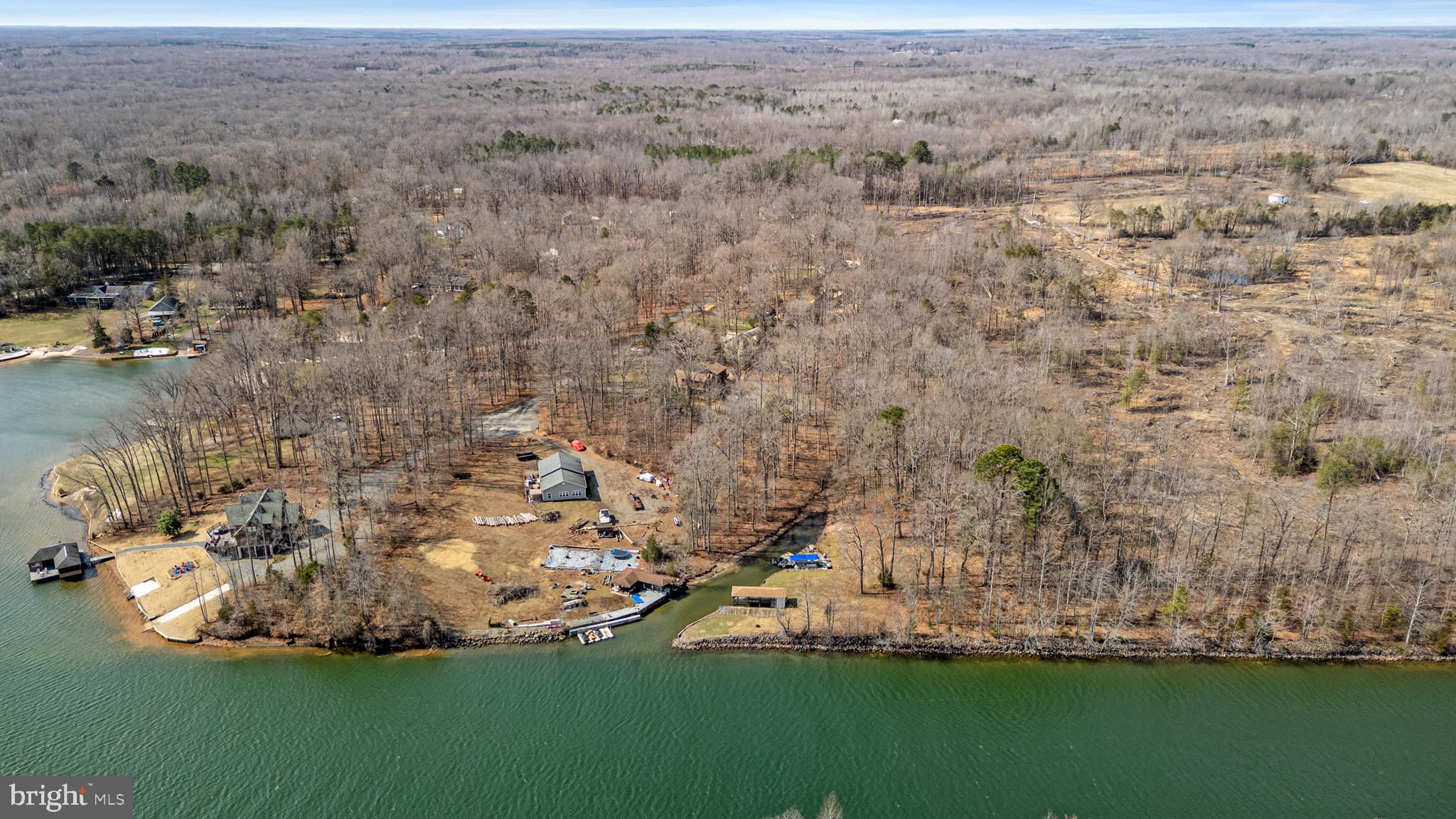 215 LAKEWOOD LANDING DRIVE