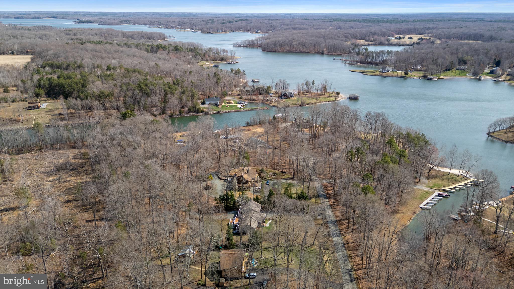 215 LAKEWOOD LANDING DRIVE