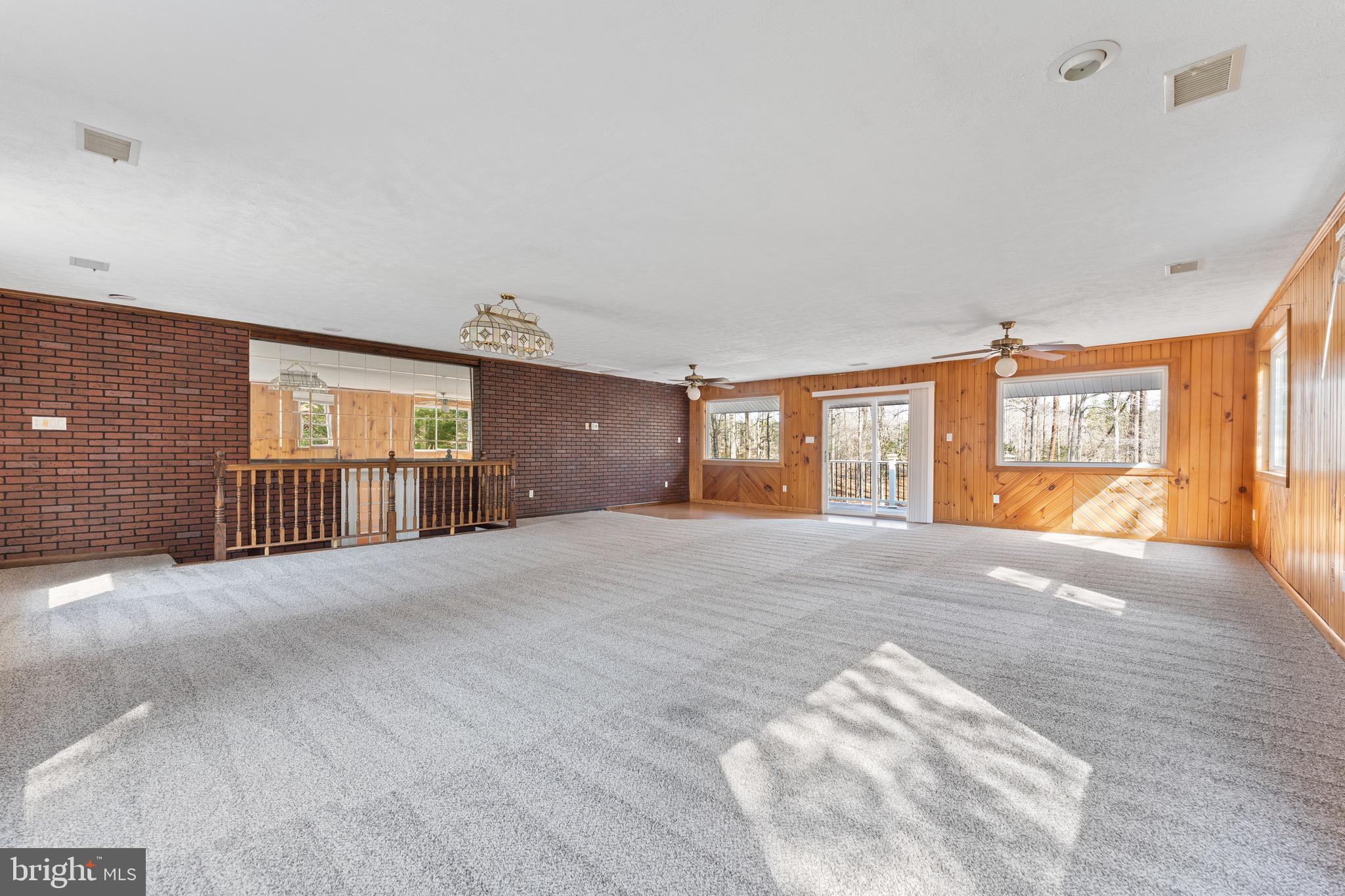 215 LAKEWOOD LANDING DRIVE