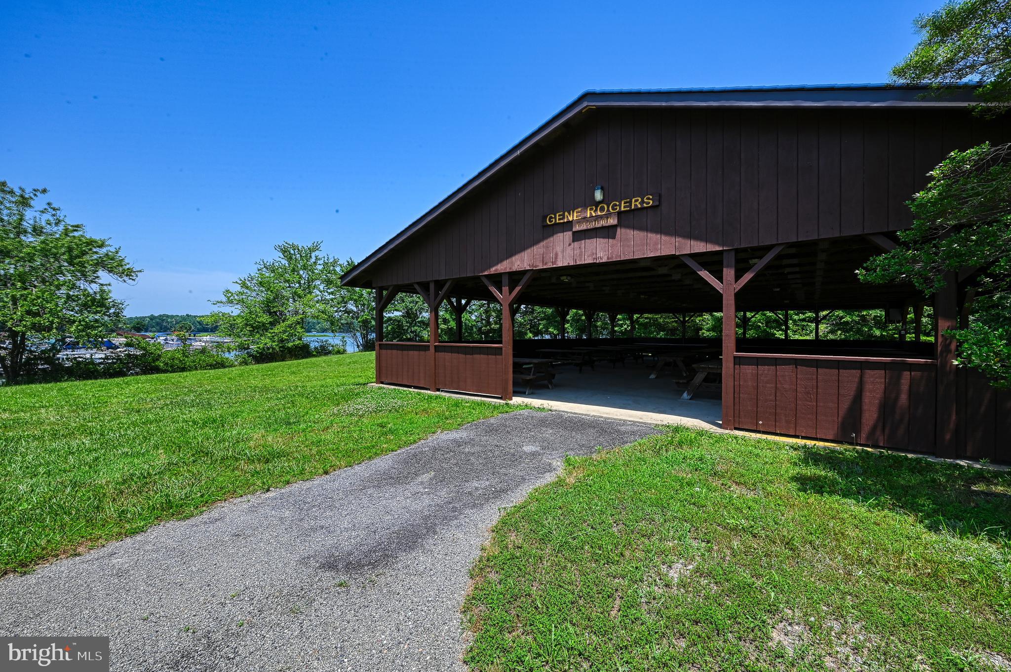 418 WINDWOOD COVES BOULEVARD