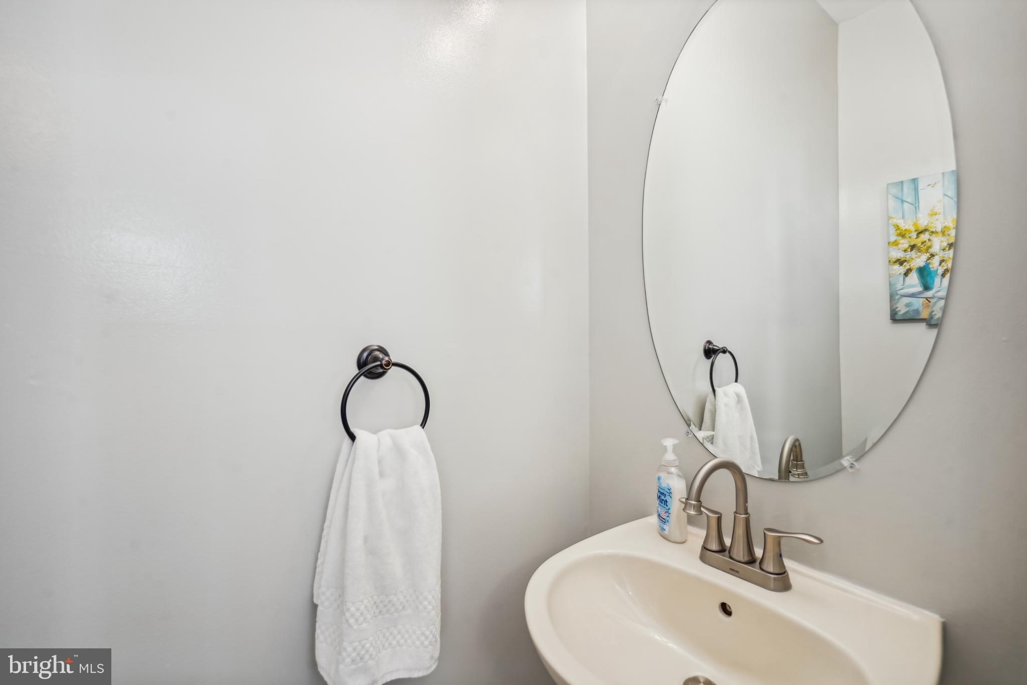 22018 BOX CAR SQUARE