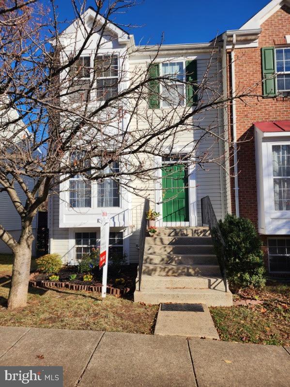 22018 BOX CAR SQUARE