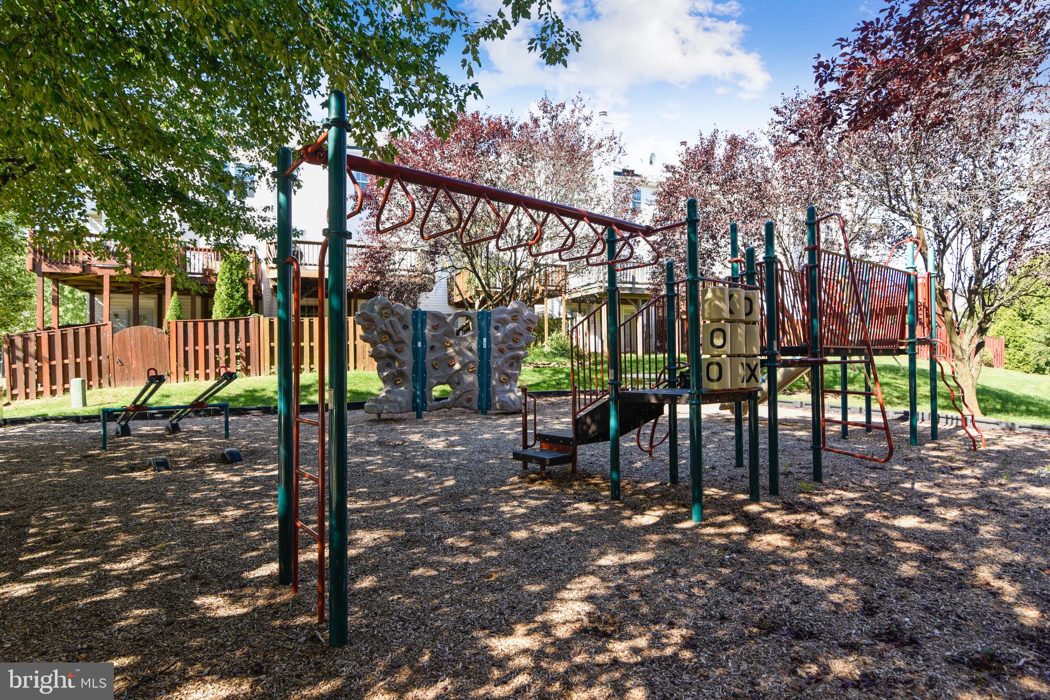 22018 BOX CAR SQUARE