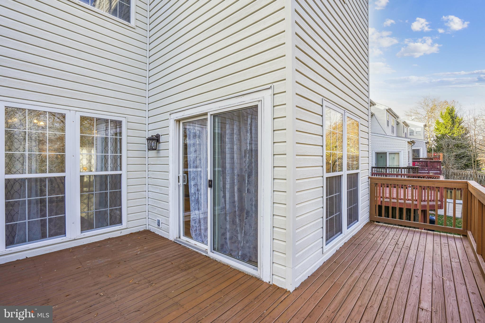 22018 BOX CAR SQUARE