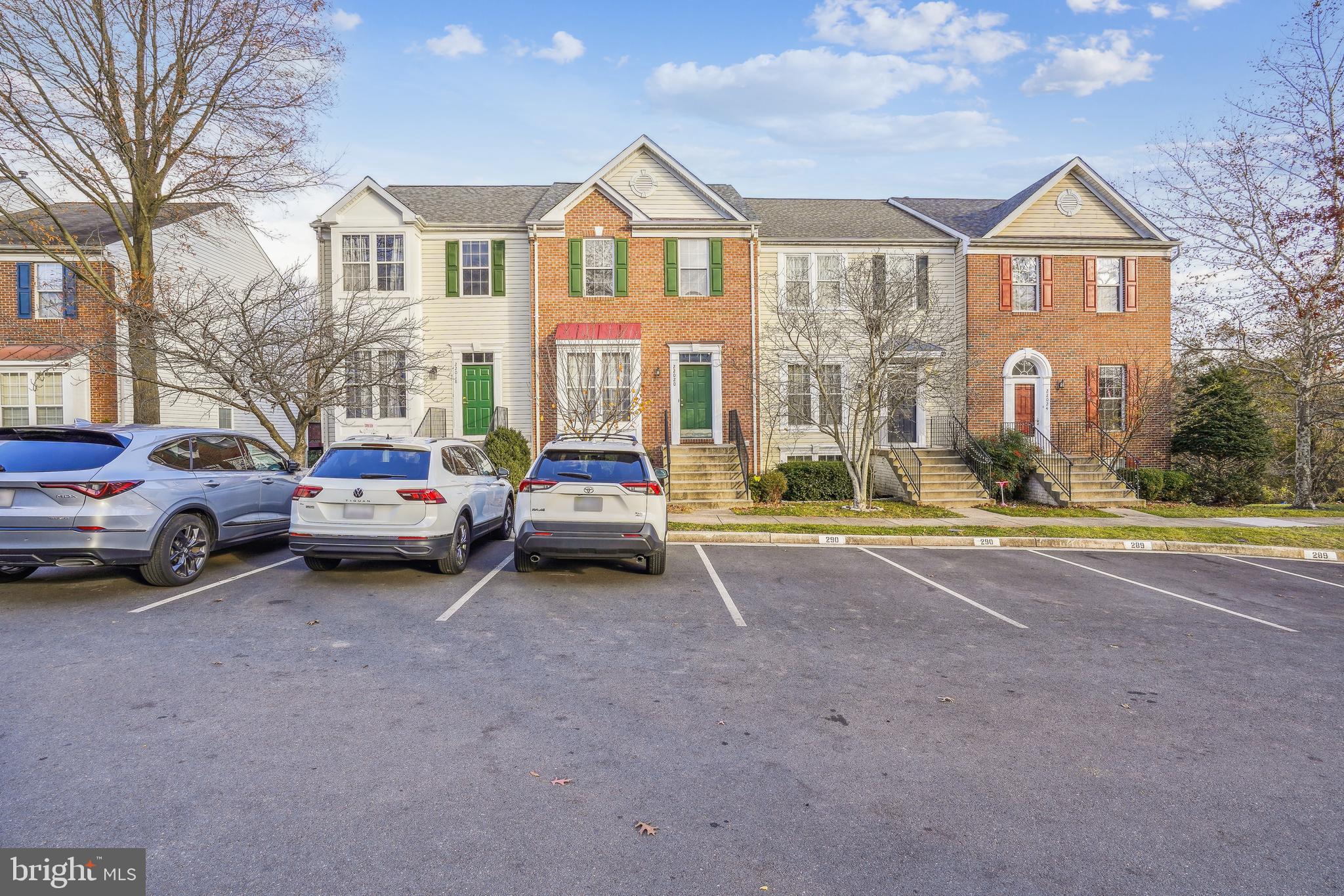 22018 BOX CAR SQUARE