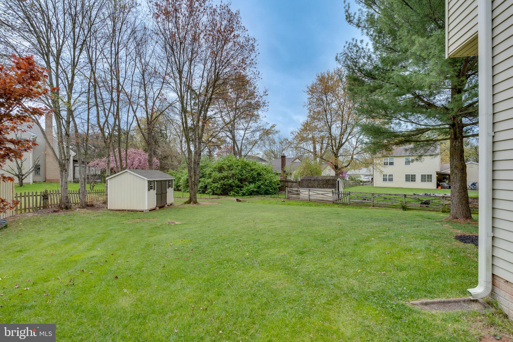 21762 ROLLING WOODS PLACE