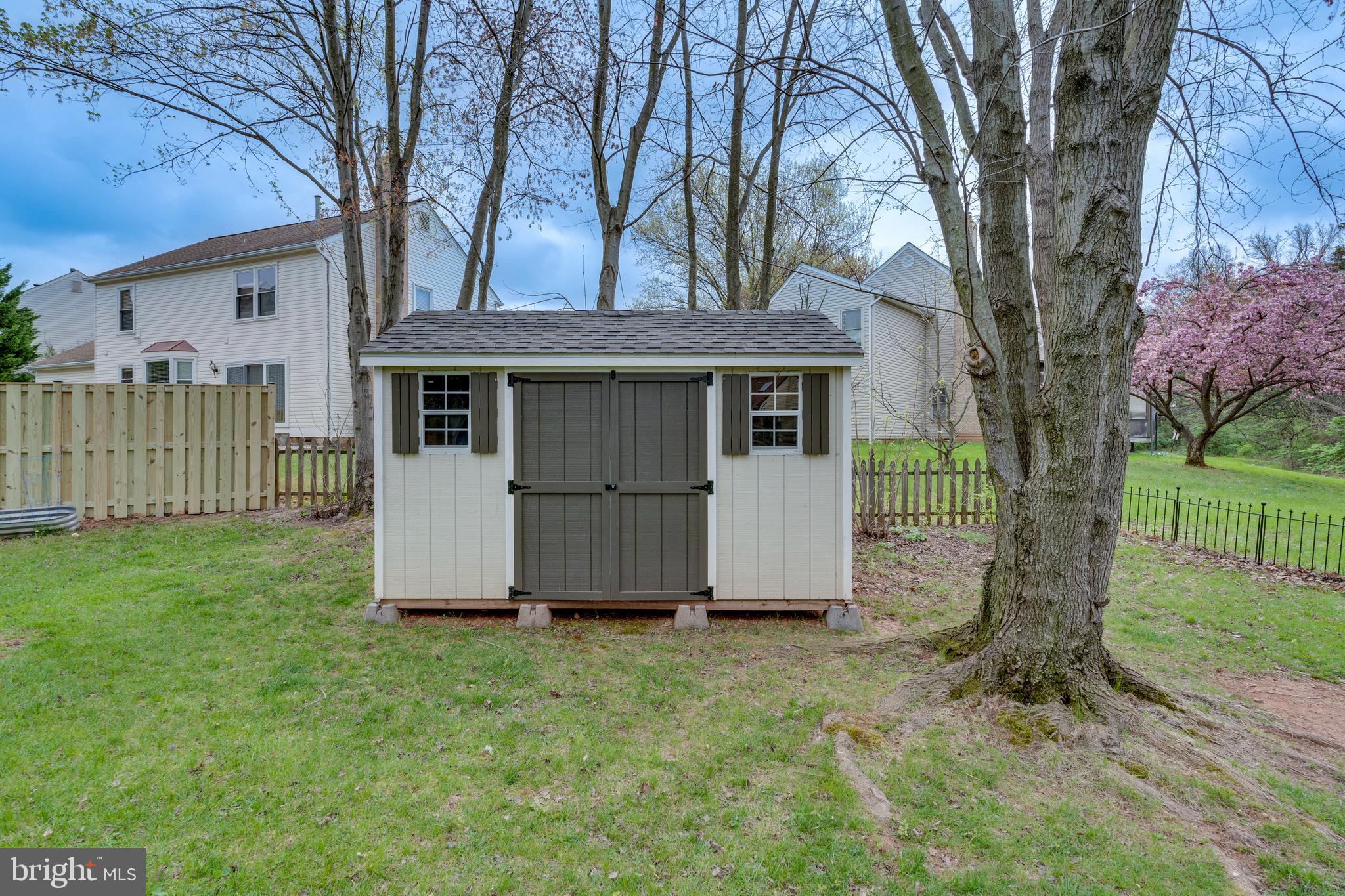 21762 ROLLING WOODS PLACE