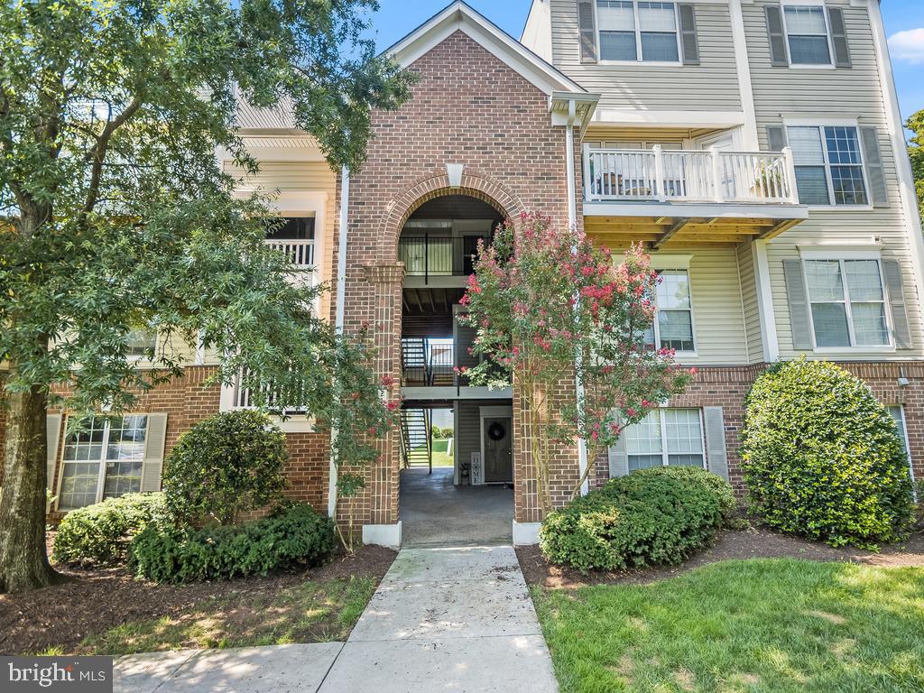 21845 BALDWIN SQUARE 303