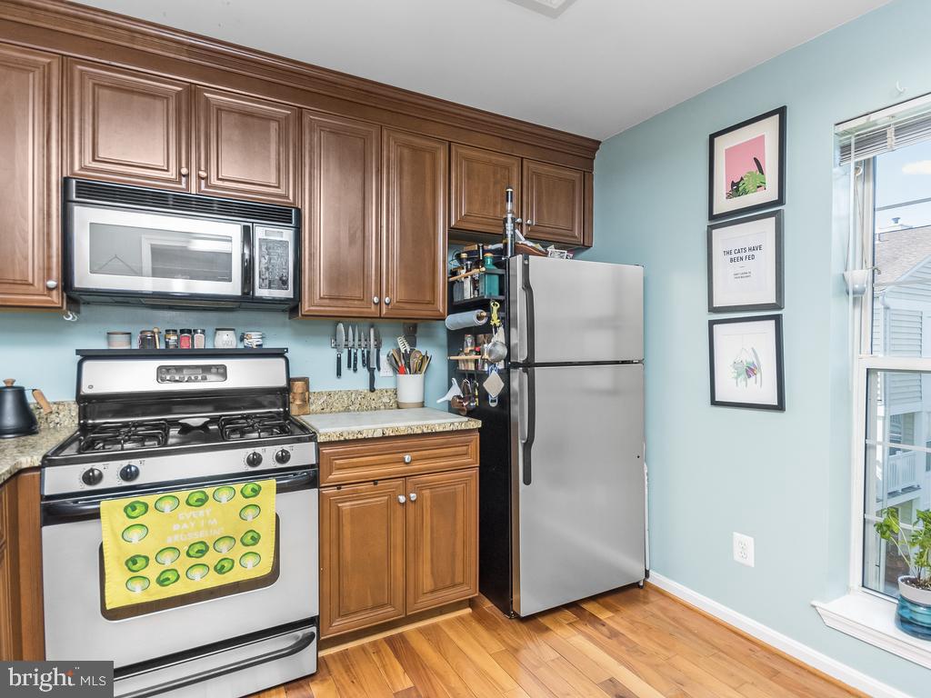 21845 BALDWIN SQUARE 303