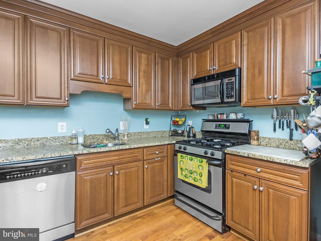 21845 BALDWIN SQUARE 303