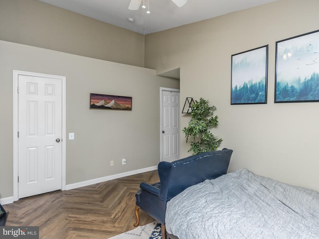 21845 BALDWIN SQUARE 303
