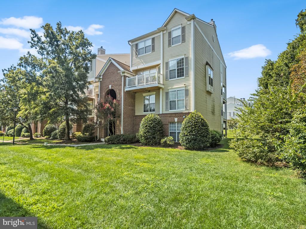 21845 BALDWIN SQUARE 303