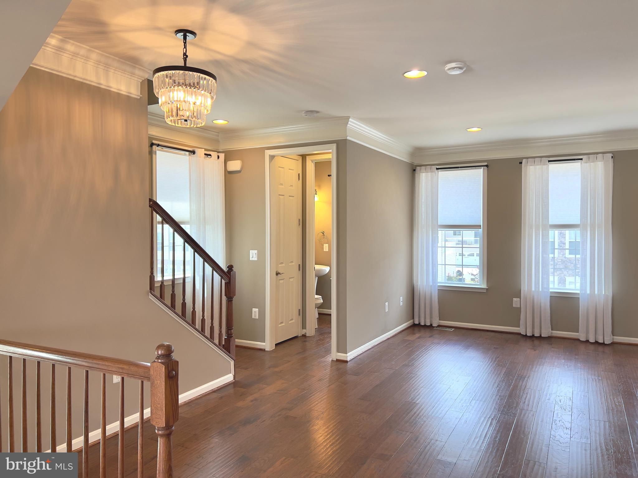 44098 TURF FIELD SQUARE